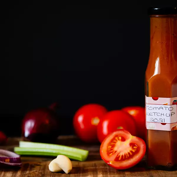 a delicious tomato ketchup and passatta online workshop at Rosie's Preserving School UK