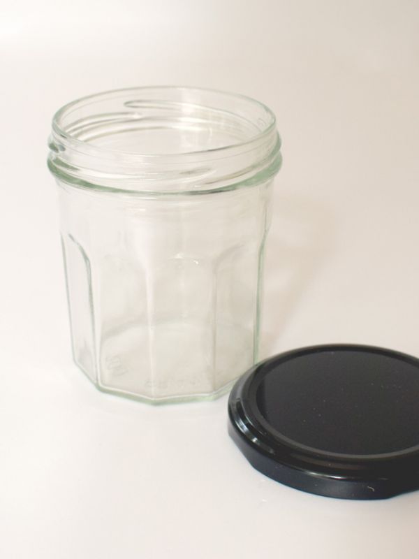 Jam Jars Facetted Glass 200ml (x32) Black Lids 1